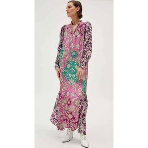 Seahorse maxi dress never worn.